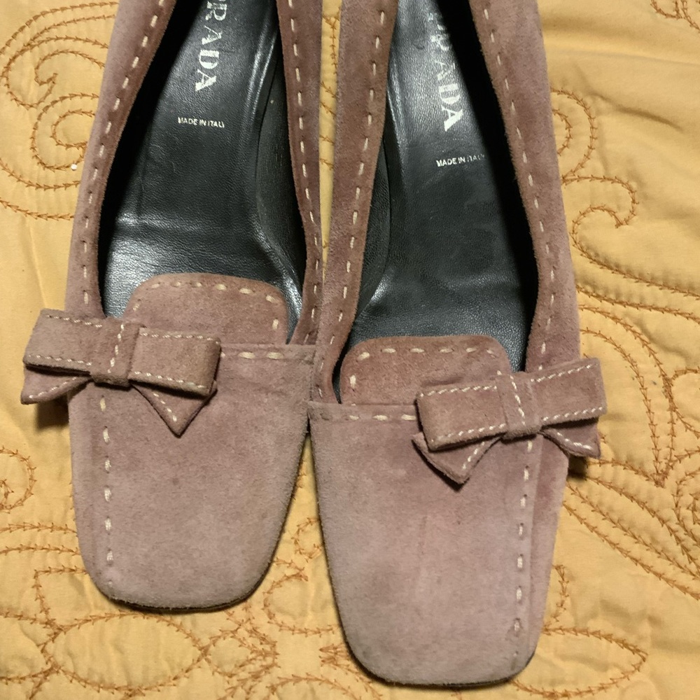 Tan Prada shoes, size 38.5 flat